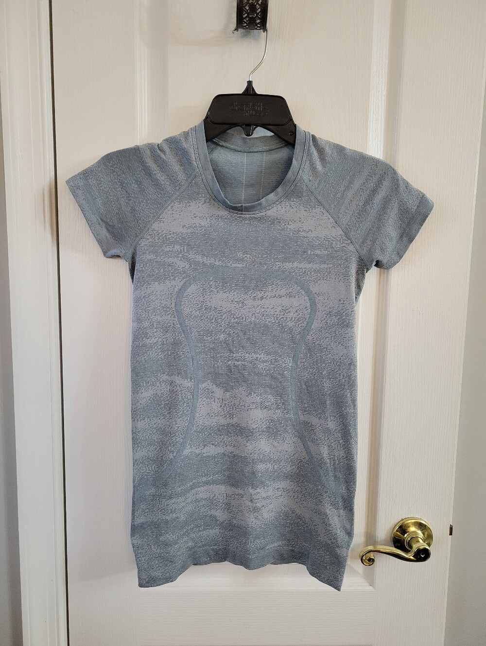 Lululemon Swiftly Speed Short Sleeve Shirt Aqua Smoke White Cadet Blue Smokey 4